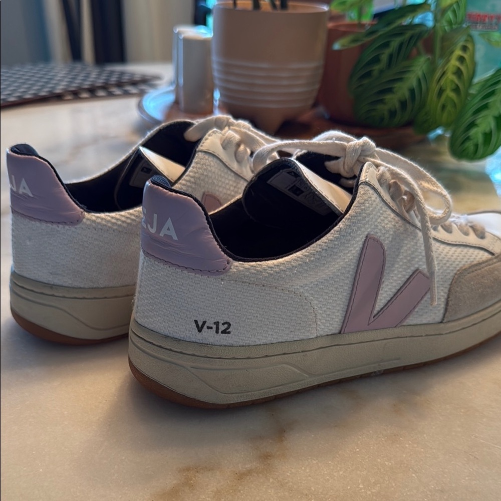 Veja Women's White and Lavender Sneakers